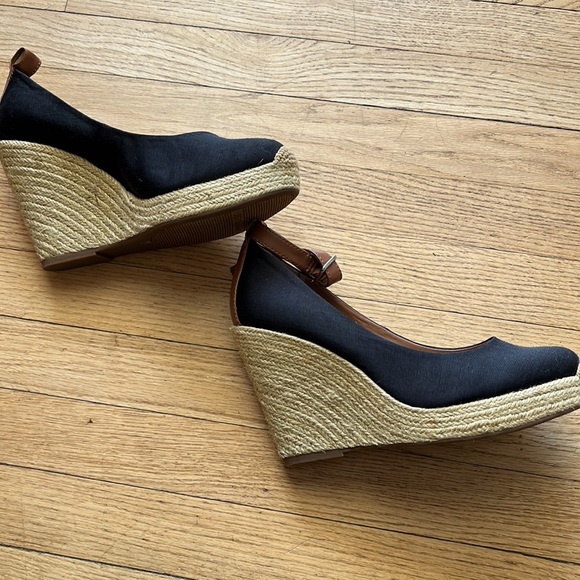 BCBGeneration espadrille size 10 - Picture 2 of 3